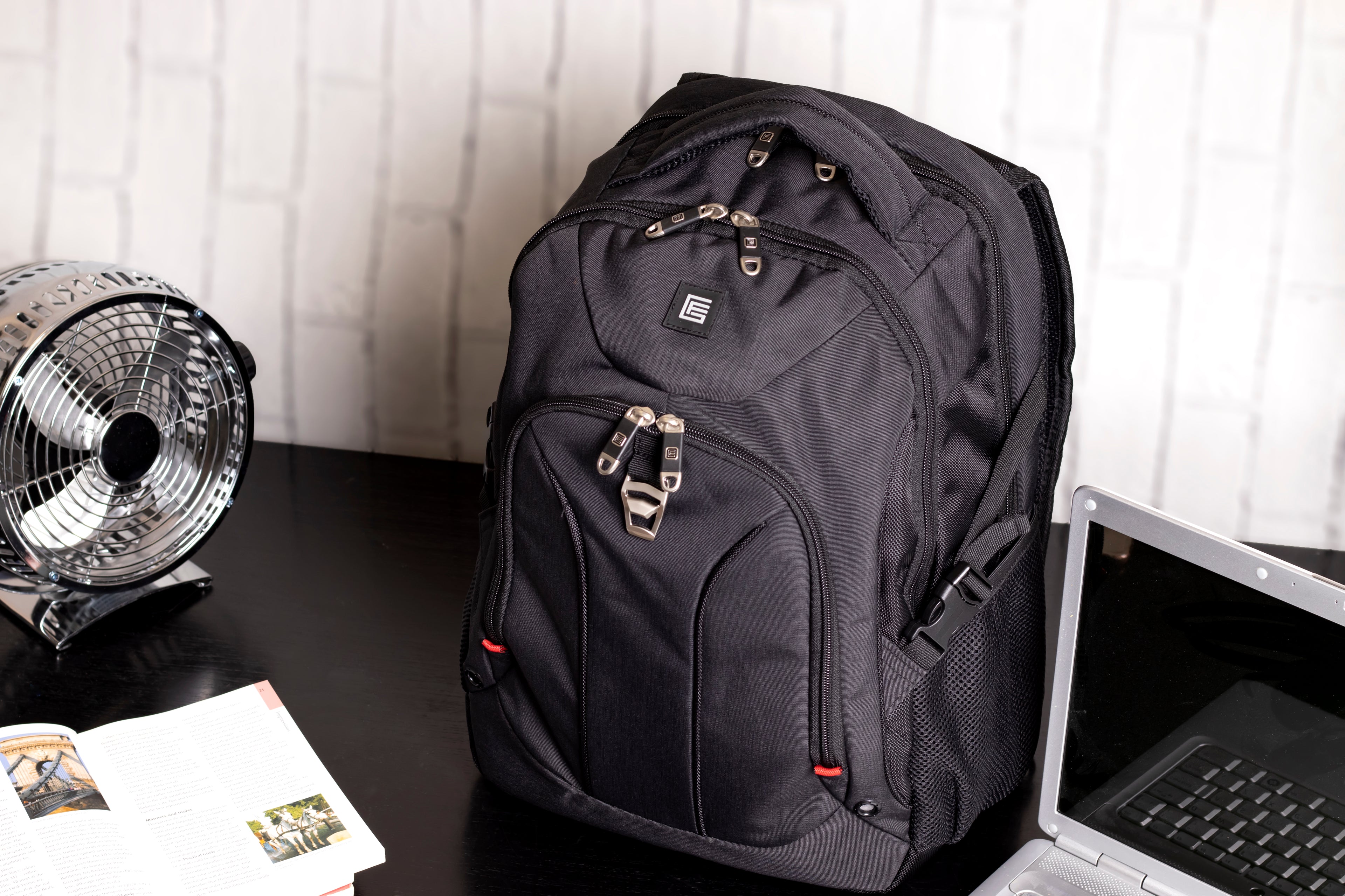 GF516 Zeon Laptop Backpack