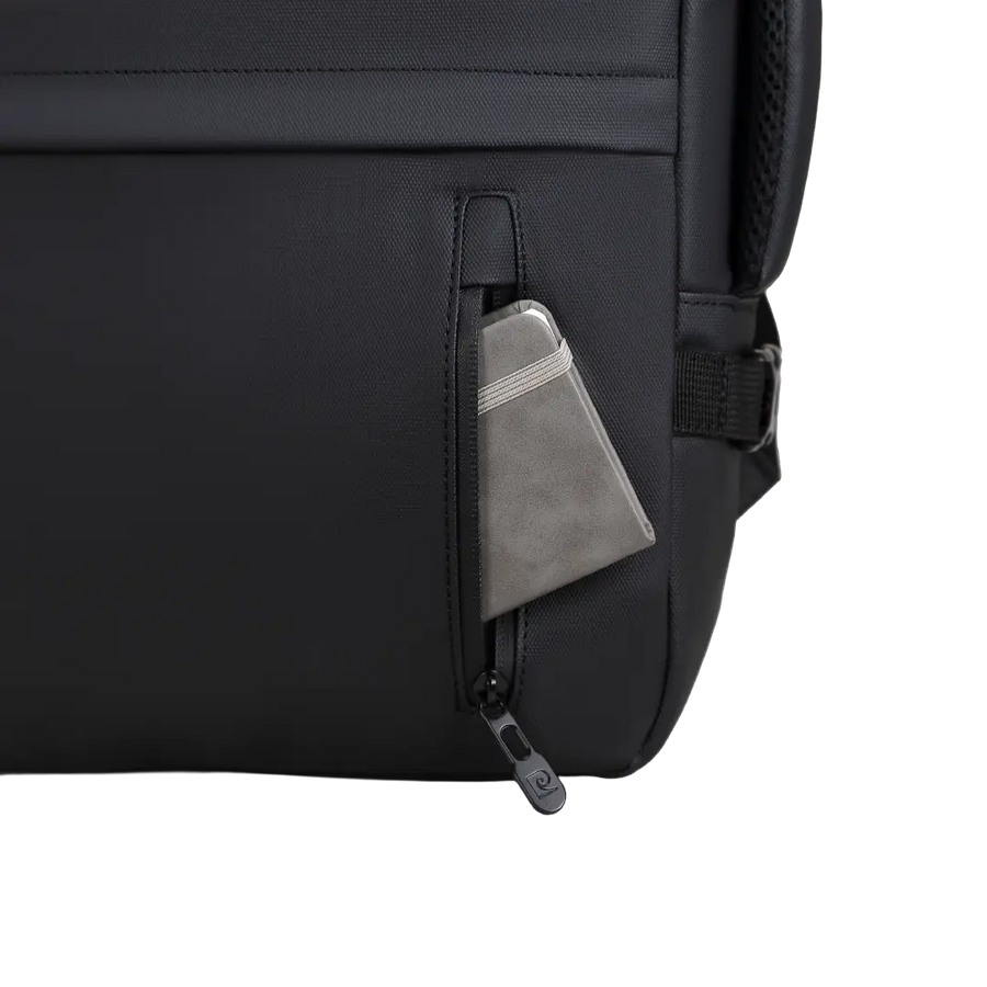 KEEP ESSENTIALS CLOSE