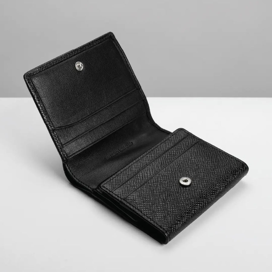 Eight Card Slots